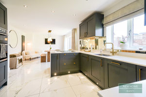 Photo 19- click for photo gallery